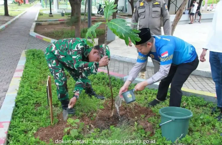 Kerja Bakti Pulau Kelapa