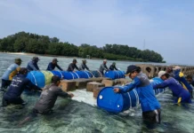 Tanggul Pengaman Pantai Cikaya Jadi Solusi Ancaman Abrasi Tanggul Pengaman Pantai Cikaya